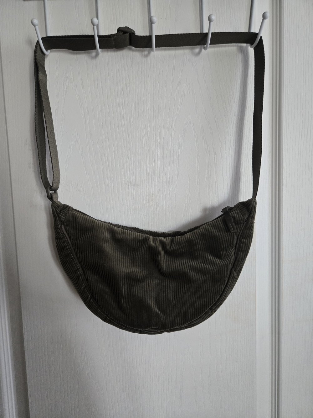 Uniqlo Olive Corduroy Round  Crescent Shoulder / Crossbody Bag